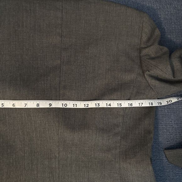 Escada Women’s Blazer Sz 38 (US 8) Gray 100% Wool Career Office Staple FLAW READ - Picture 15 of 16